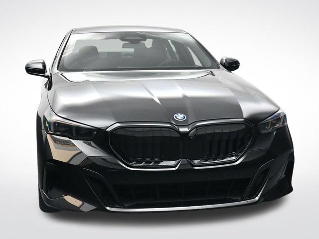 New 2027 BMW 550e xDrive w/ Executive Package AWD/4WD image 11