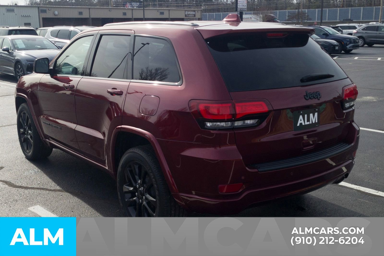 Used 2019 Jeep Grand Cherokee Altitude image 11