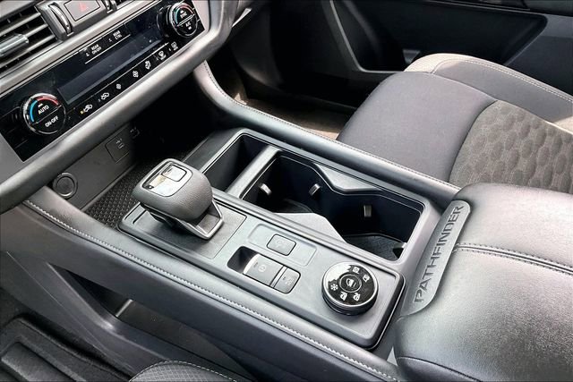 Certified 2025 Nissan Pathfinder S image 15