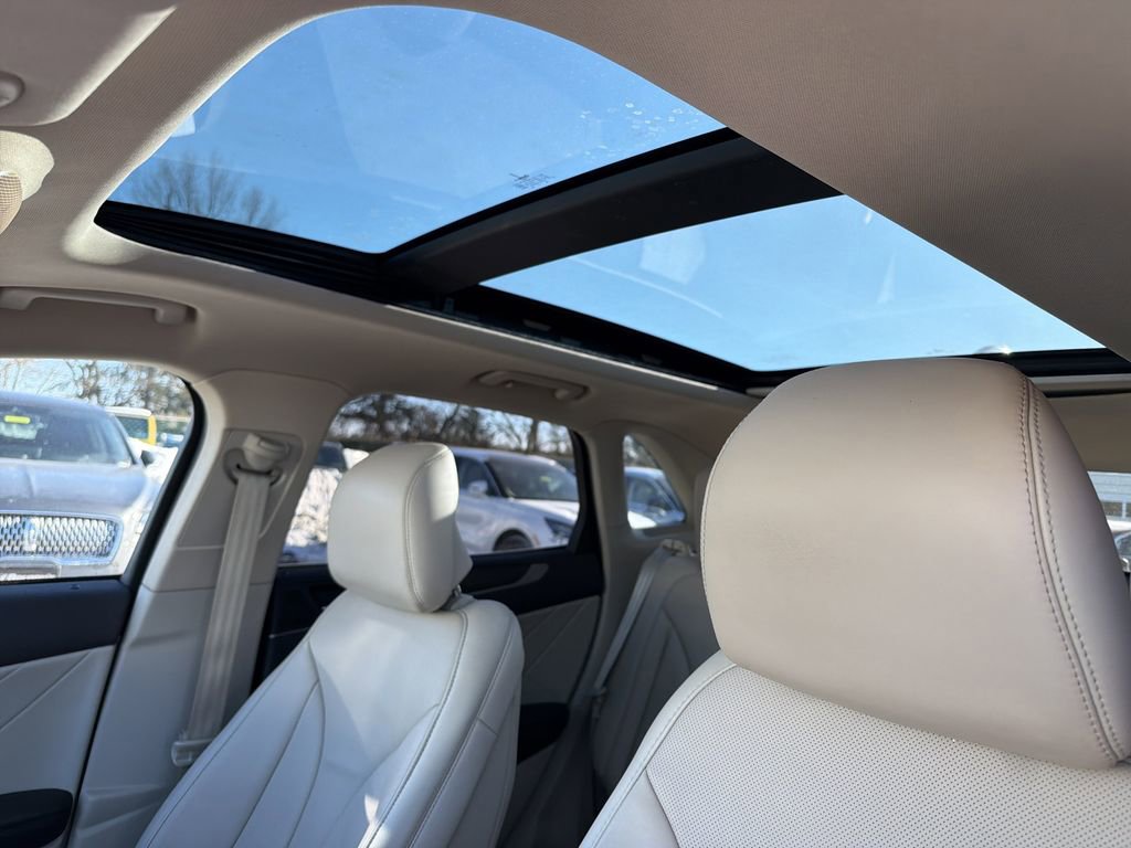 Used 2017 Lincoln MKC Reserve w/ Lincoln MKC Climate Package AWD/4WD image 28