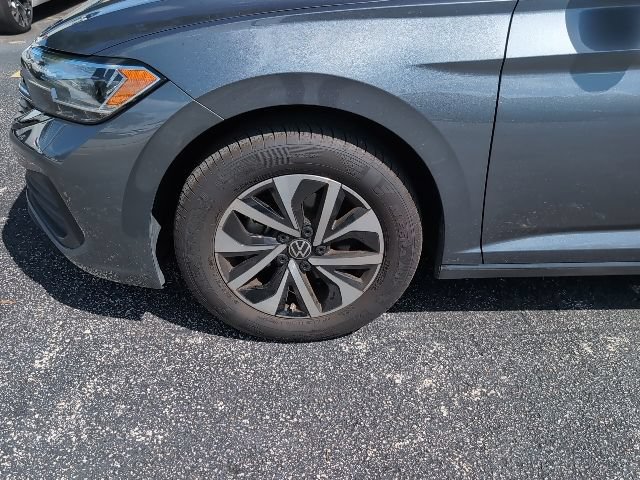 Used 2024 Volkswagen Jetta S FWD image 7