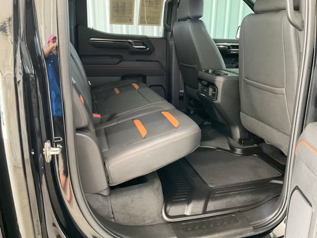 Used 2023 GMC Sierra 1500 AT4 w/ Technology Package AWD/4WD image 24