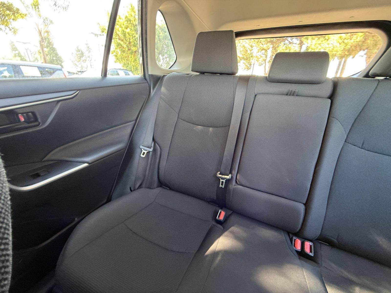Used 2024 Toyota RAV4 LE AWD/4WD image 35