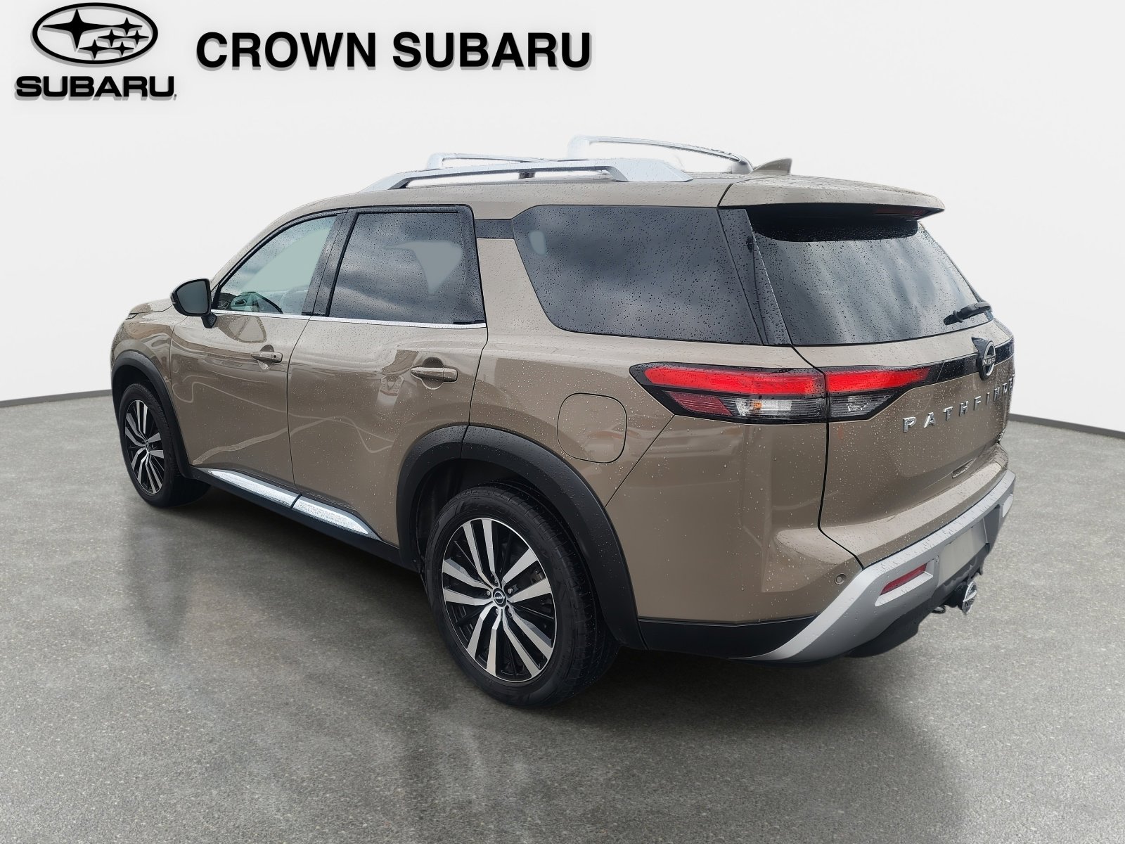 Used 2023 Nissan Pathfinder Platinum w/ Cargo Package image 2