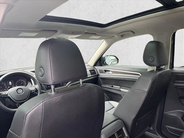 Used 2020 Volkswagen Atlas SE w/ Panoramic Sunroof Package image 13
