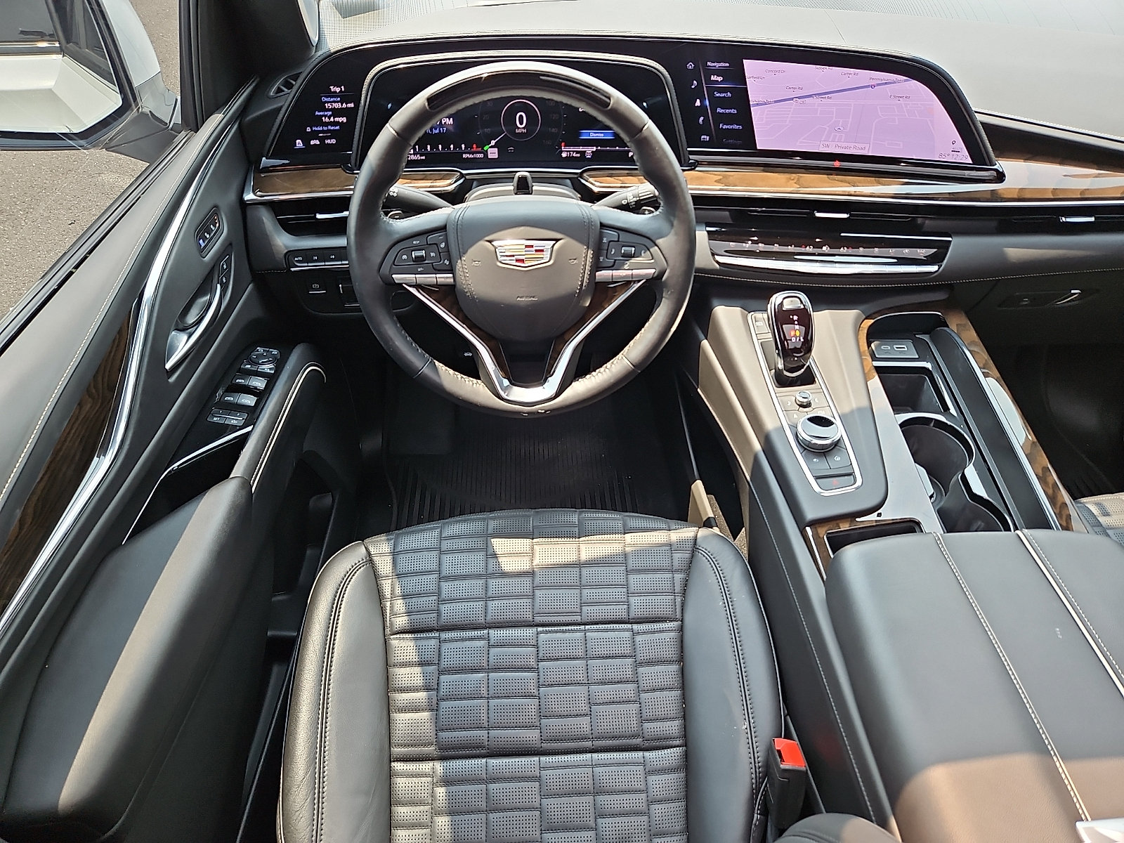 Certified 2024 Cadillac Escalade Sport Platinum w/ LPO, ONYX Package AWD/4WD image 11