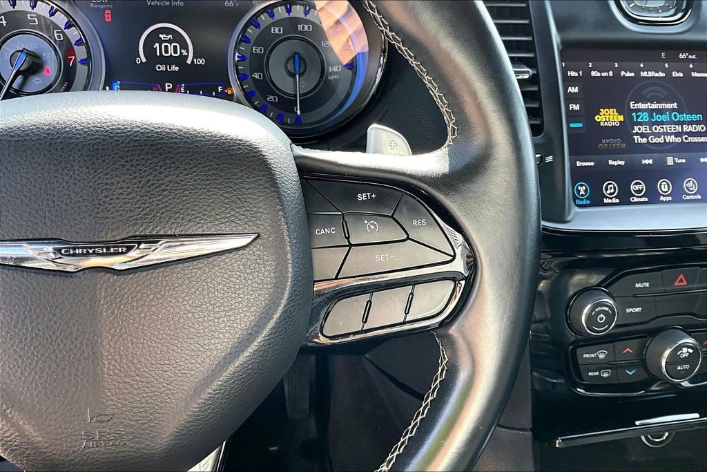 Used 2017 Chrysler 300 S AWD/4WD image 16