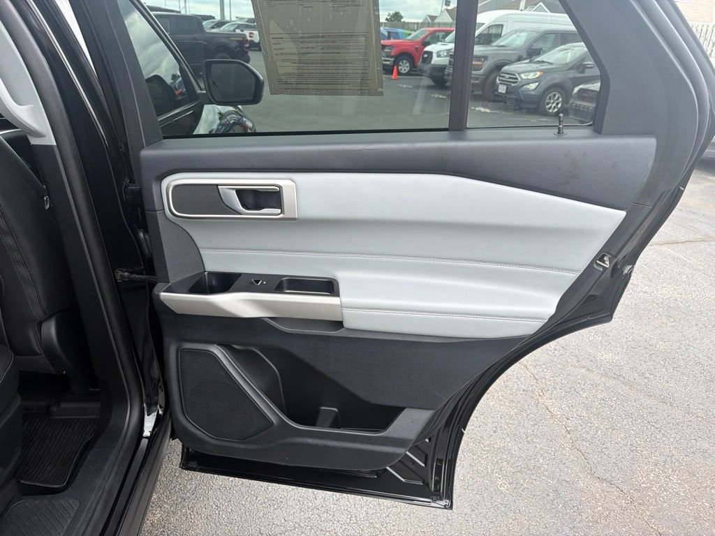 Used 2023 Ford Explorer XLT w/ Equipment Group 202A AWD/4WD image 50
