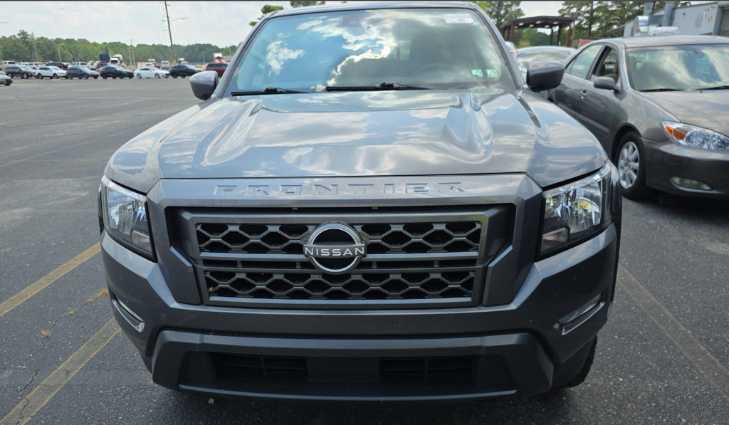 Used 2023 Nissan Frontier SV w/ SV Convenience Package AWD/4WD image 3