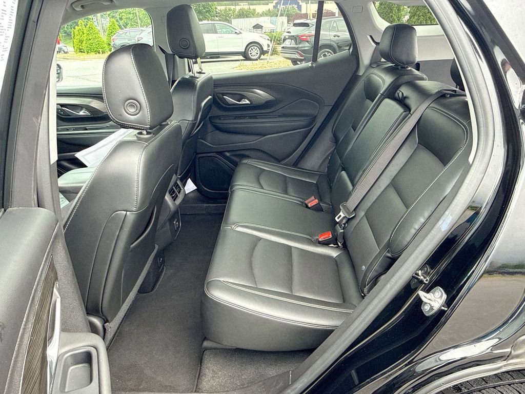 Certified 2024 GMC Terrain SLT AWD/4WD image 10