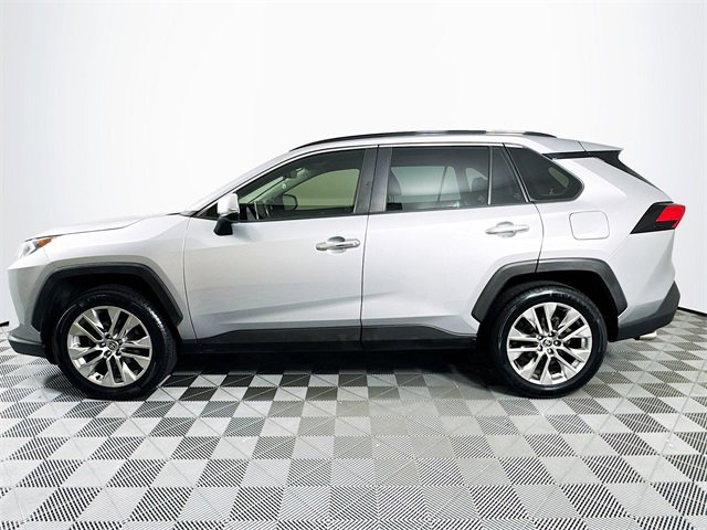 Used 2021 Toyota RAV4 Limited image 2