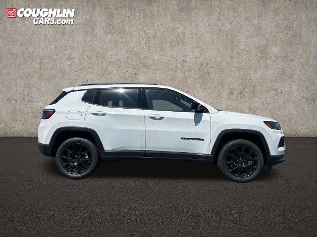 New 2026 Jeep Compass Latitude AWD/4WD image 3