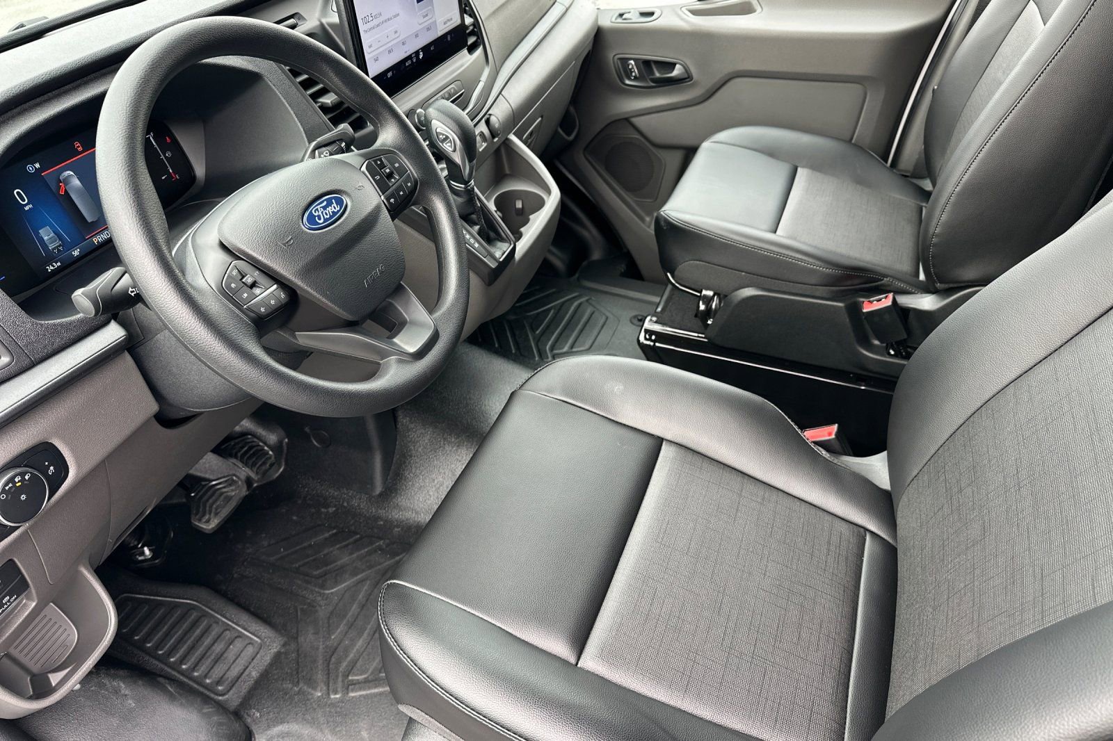 New 2026 Ford Transit 250 Low Roof RWD image 10