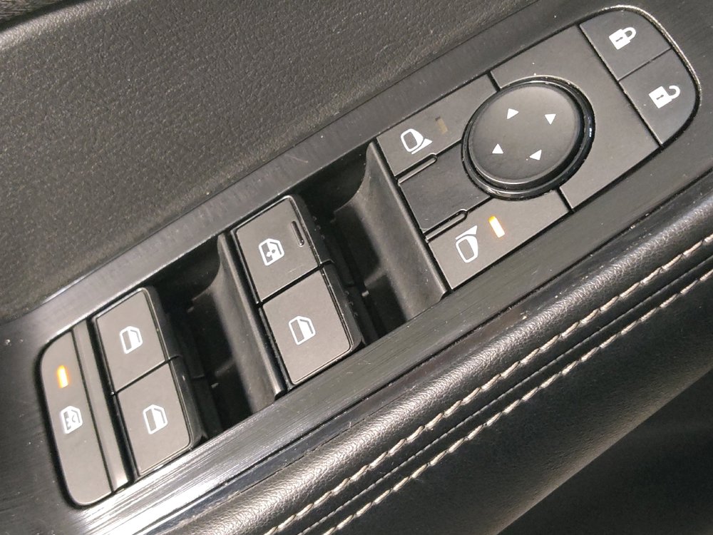 Used 2023 Nissan Rogue SV image 27