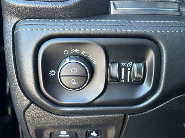 Used 2019 RAM 1500 Limited image 16