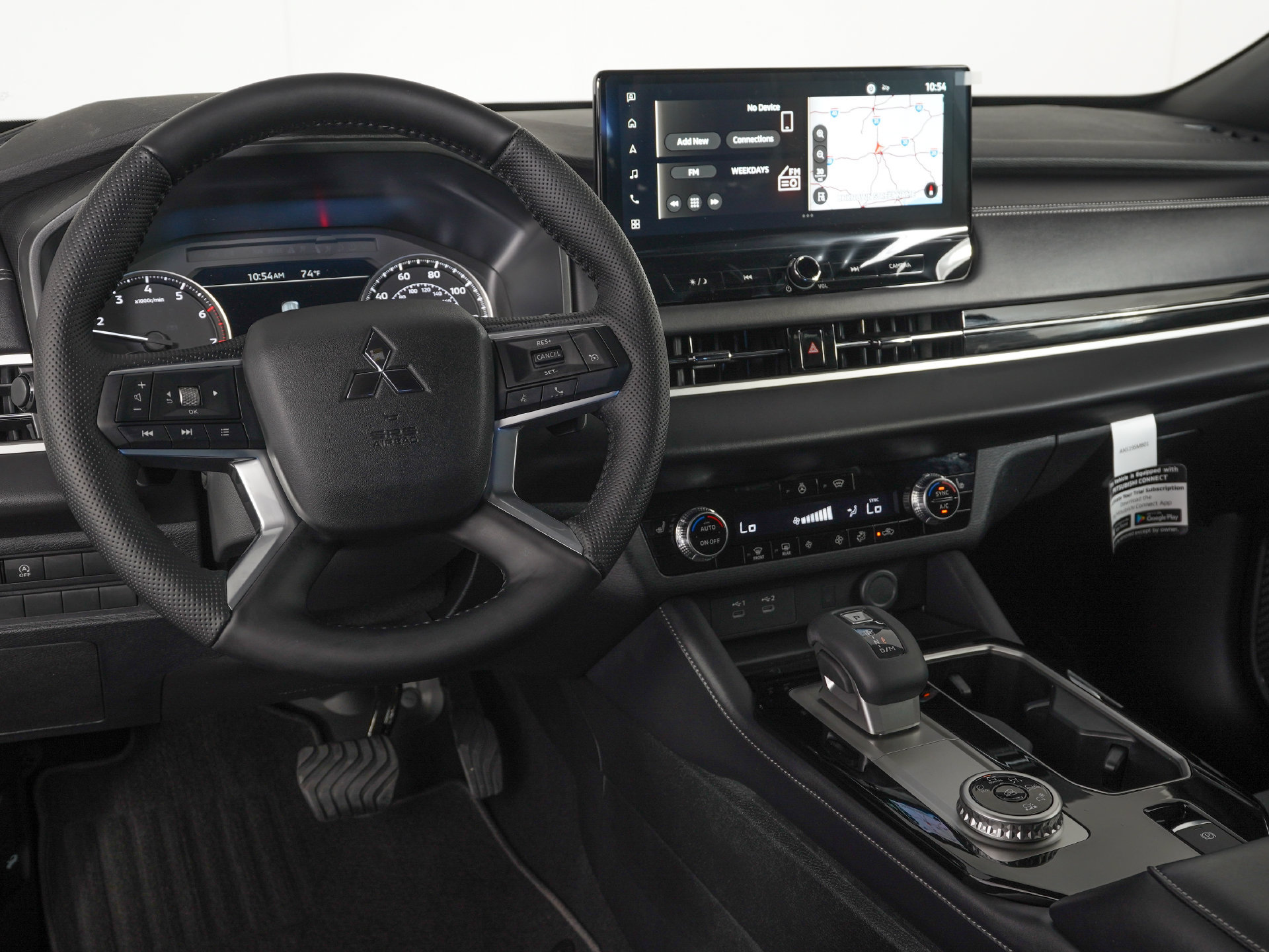 New 2026 Mitsubishi Outlander LE AWD/4WD image 11