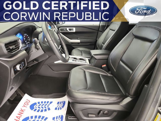 Used 2022 Ford Explorer XLT w/ Equipment Group 202A AWD/4WD image 13