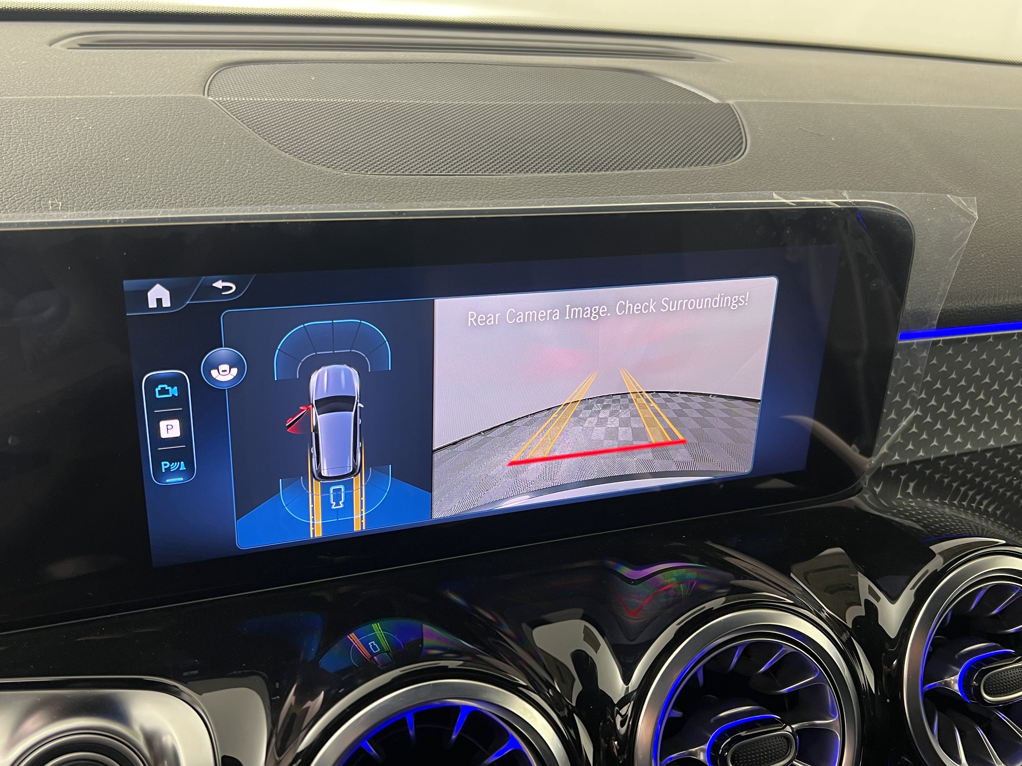 Used 2025 Mercedes-Benz GLB 250 4MATIC image 31