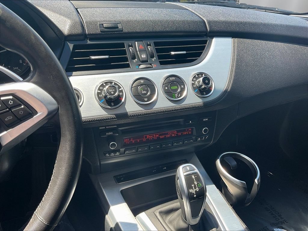 Used 2012 BMW Z4 sDrive28i RWD image 9