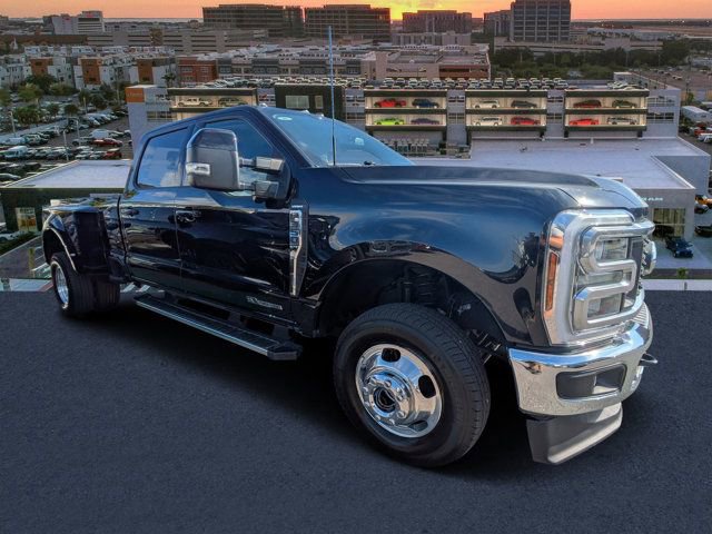 Used 2025 Ford F350 Lariat image 30