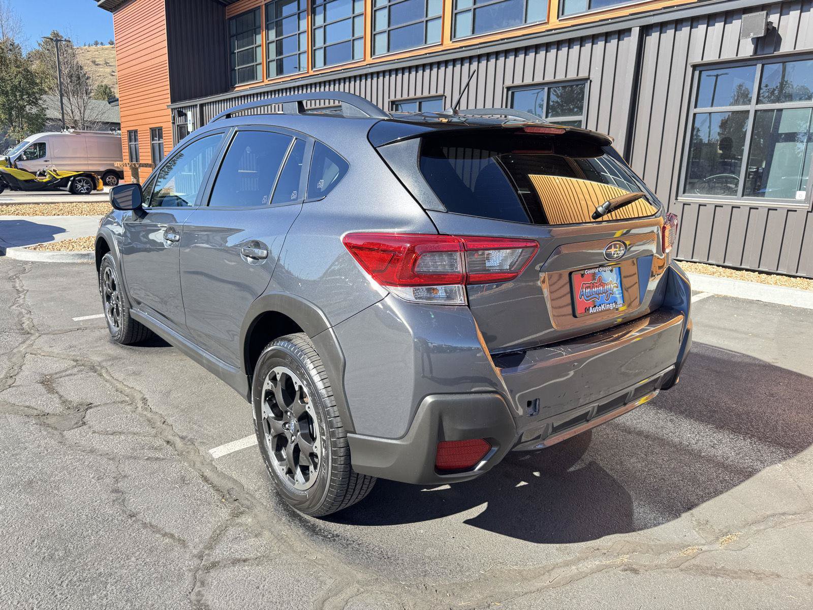 Used 2021 Subaru Crosstrek 2.0i AWD/4WD image 3