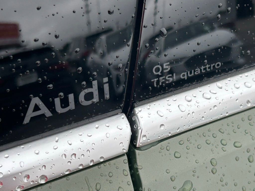 Used 2025 Audi Q5 Premium Plus w/ Premium Plus image 40