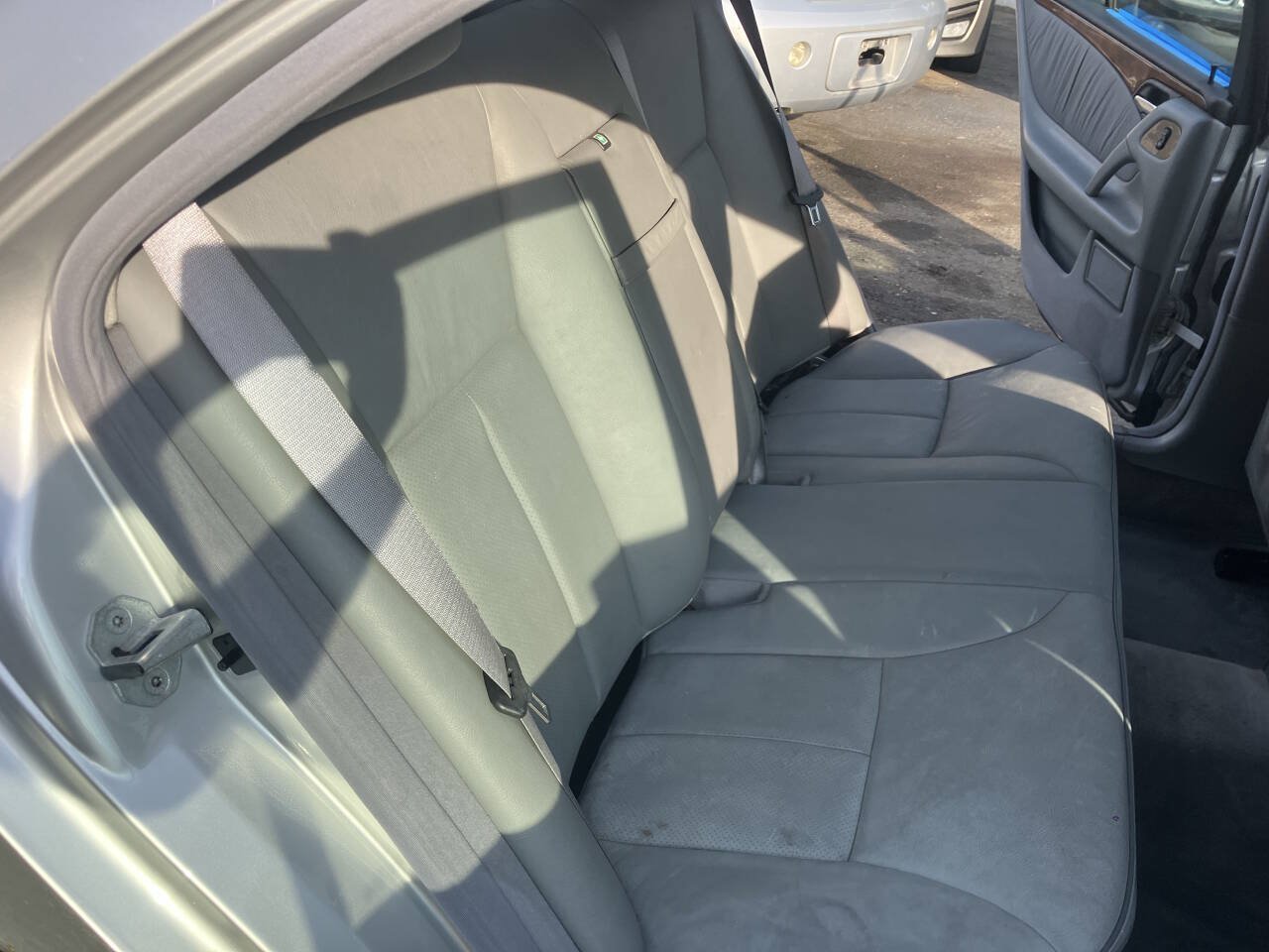 Used 1999 Mercedes-Benz E 430 Sedan image 29