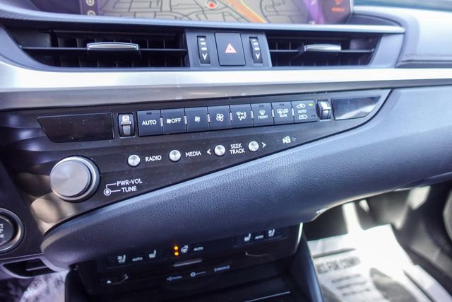 Used 2021 Lexus ES 250 w/ Premium Package image 19