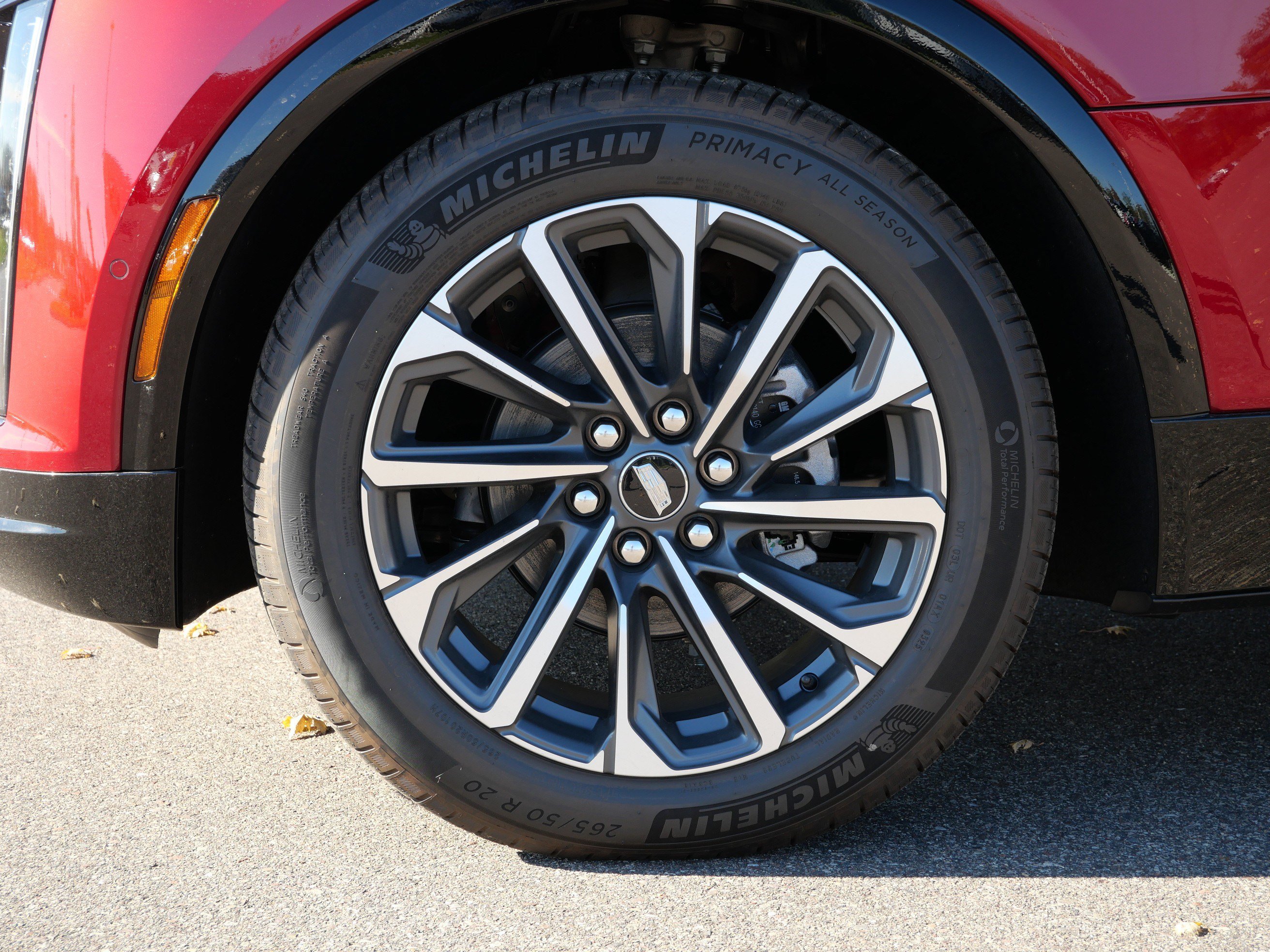 Used 2026 Cadillac Lyriq Premium Sport w/ LPO, Floor Liner Package AWD/4WD image 13