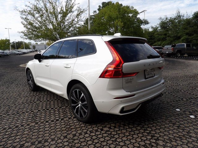 Certified 2024 Volvo XC60 B5 Plus w/ Protection Package Premier image 7