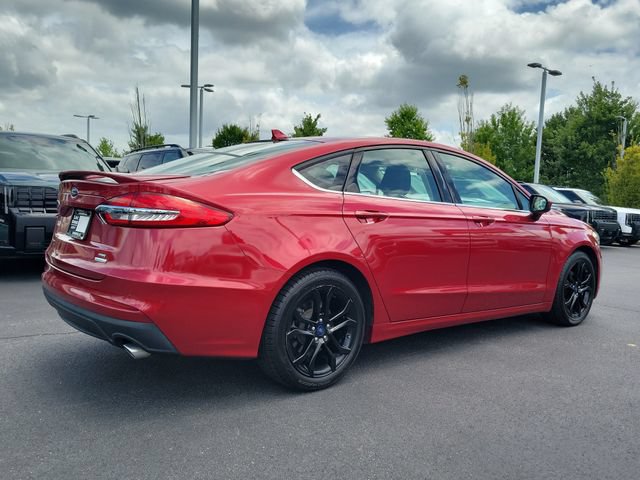 Used 2020 Ford Fusion SE w/ Equipment Group 151A FWD image 4