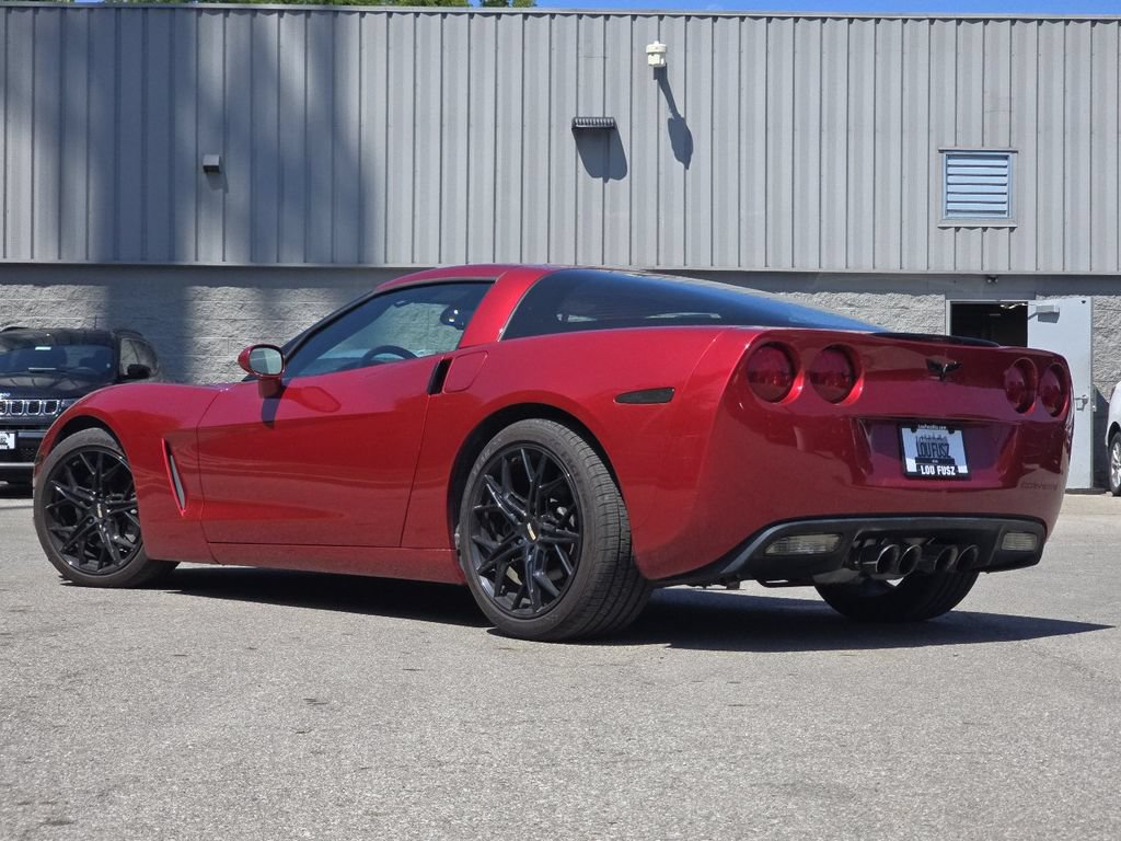 Used 2005 Chevrolet Corvette Coupe w/ Preferred Equipment Group RWD image 11