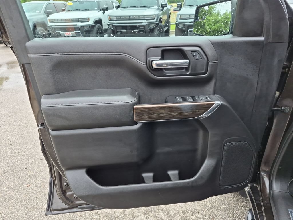 Used 2019 Chevrolet Silverado 1500 LT w/ Texas Edition RWD image 21
