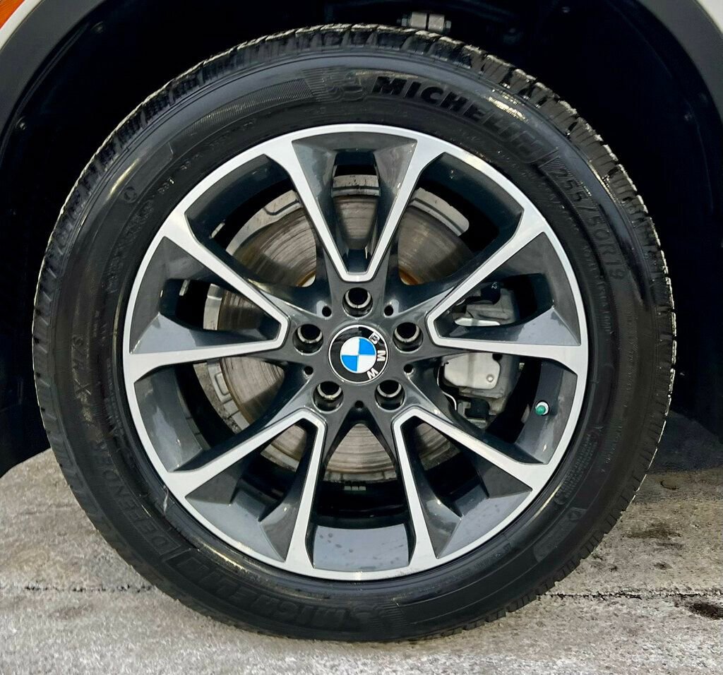 Used 2017 BMW X5 xDrive40e w/ Luxury Seating Package AWD/4WD image 27