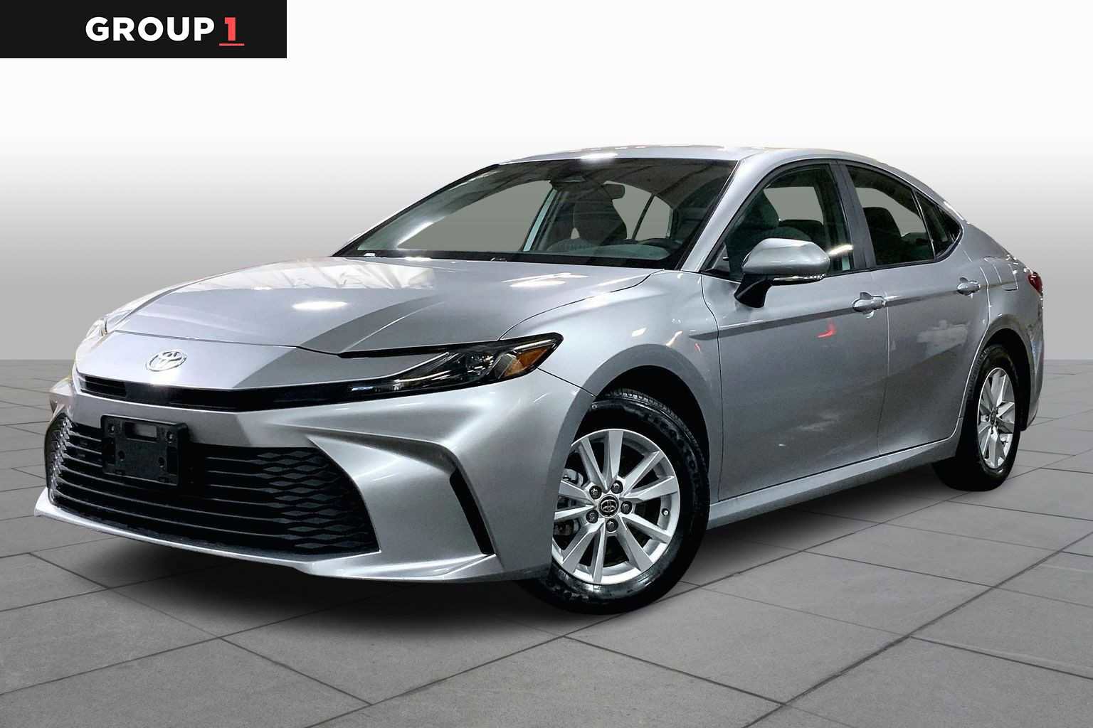 Certified 2025 Toyota Camry LE image 1