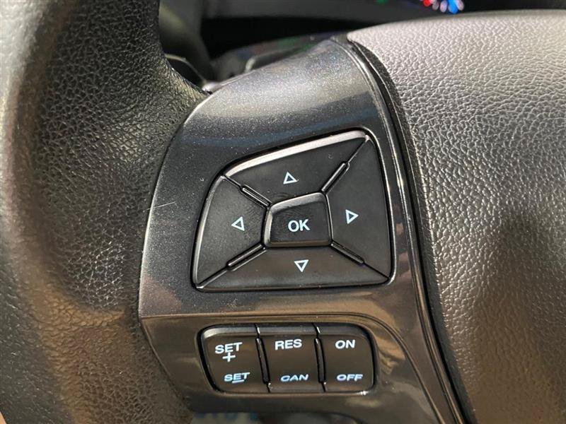 Used 2016 Ford Explorer XLT AWD/4WD image 16