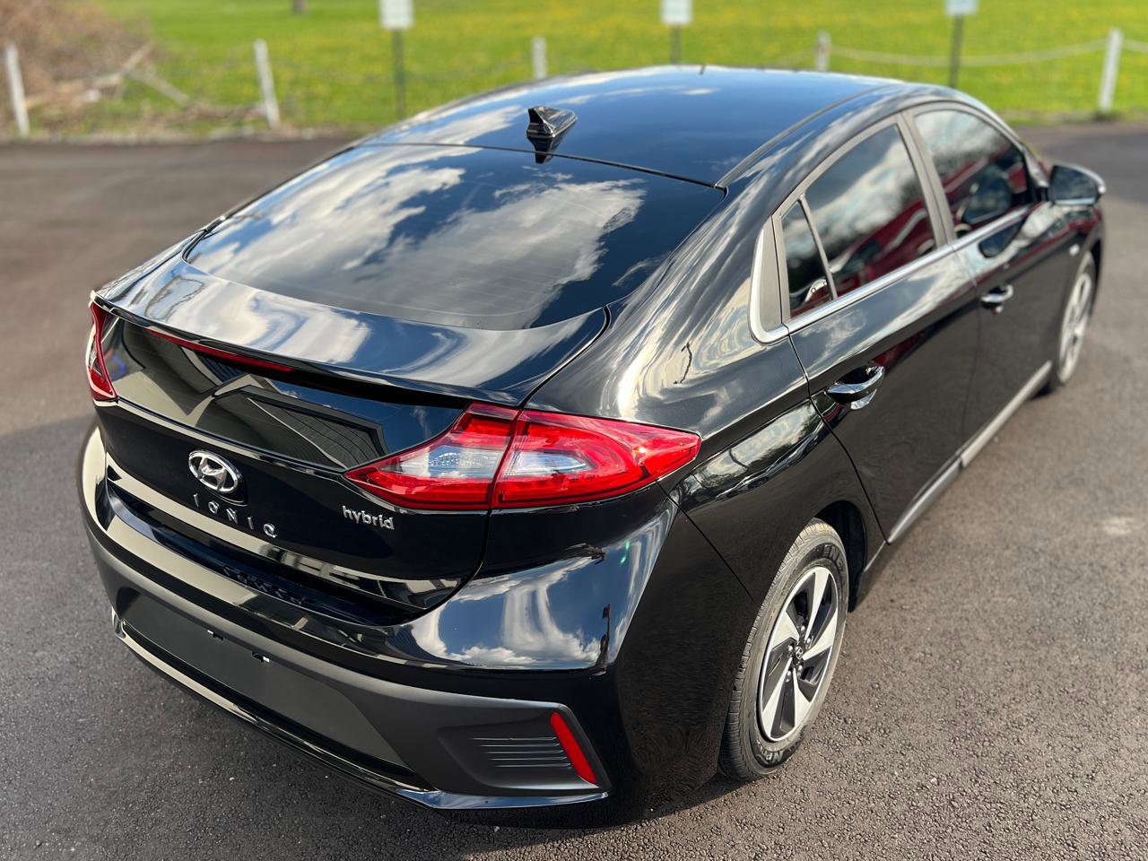 Used 2018 Hyundai Ioniq SEL FWD image 9