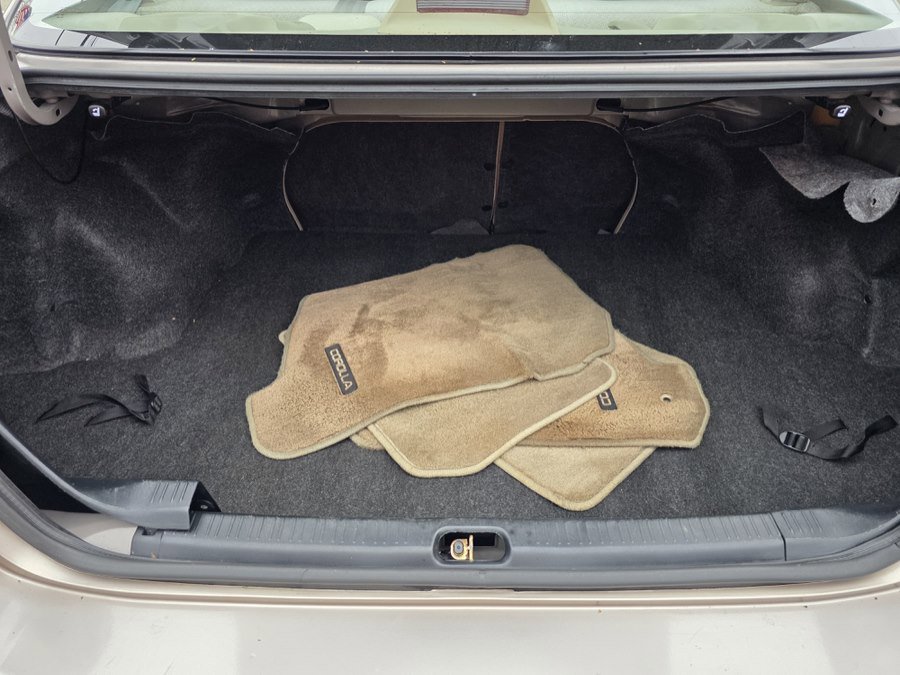 Used 2000 Toyota Corolla VE image 20
