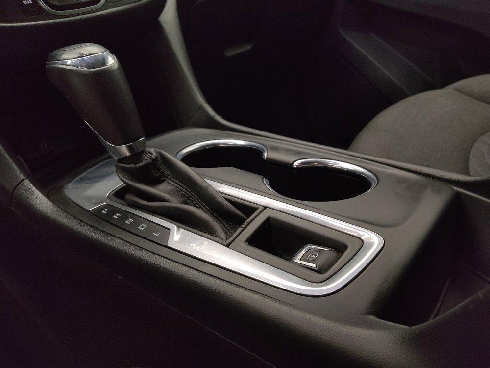 Used 2018 Chevrolet Equinox LT image 26