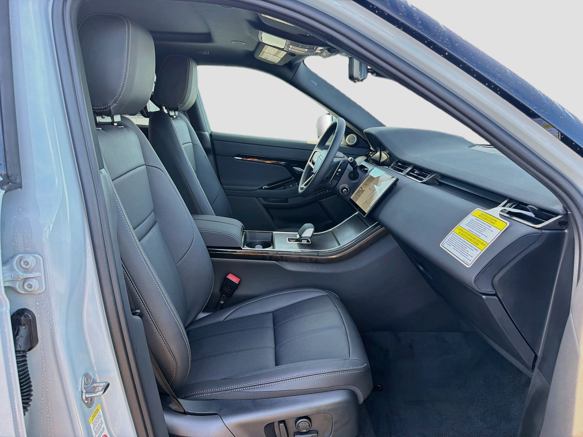 New 2026 Land Rover Range Rover Evoque Hoxton AWD/4WD image 15