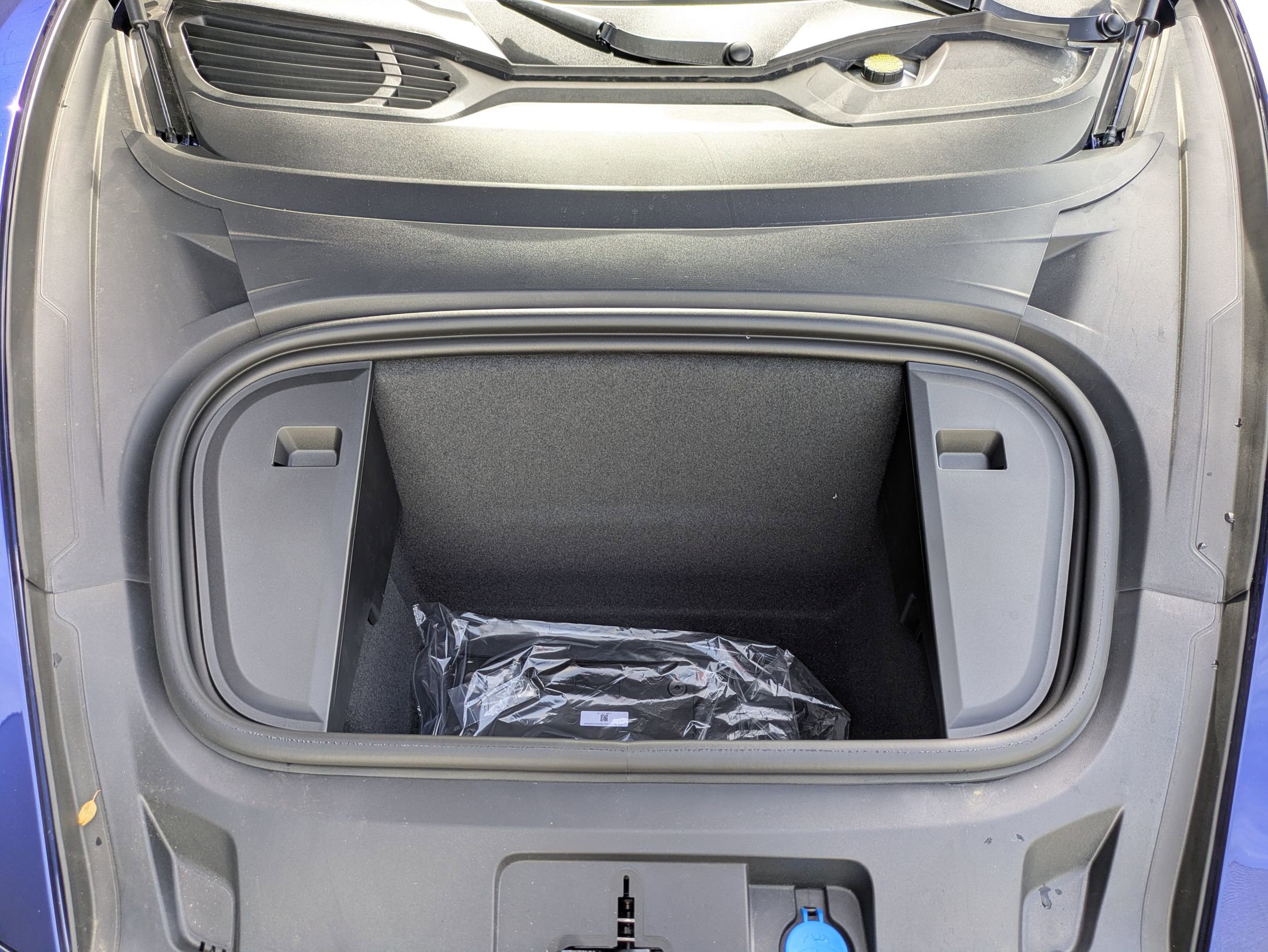 New 2025 Porsche Taycan image 27