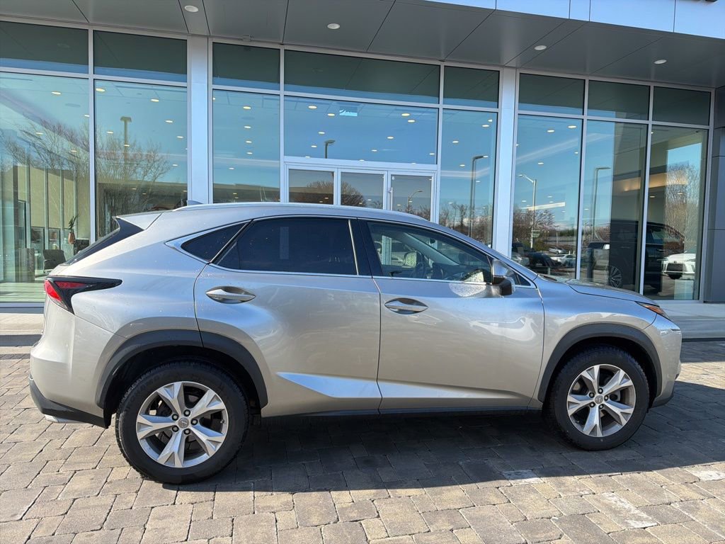 Used 2017 Lexus NX 200t FWD w/ Premium Package image 10
