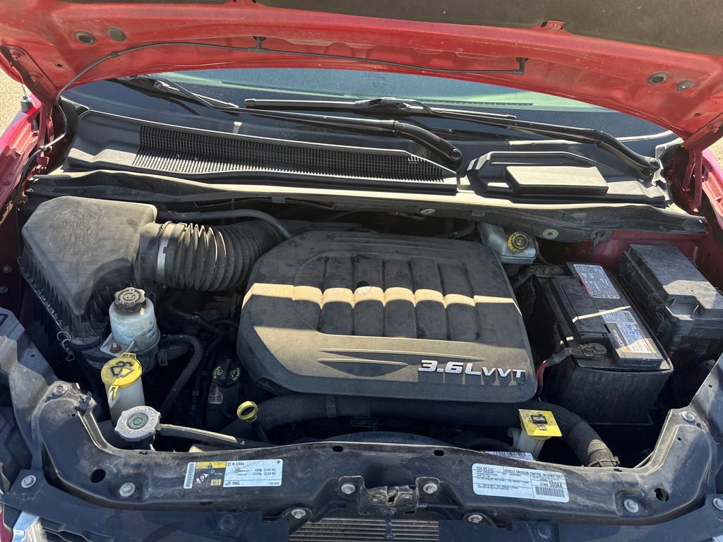 Certified 2016 Dodge Grand Caravan SXT w/ Rear Park Assist Package image 35