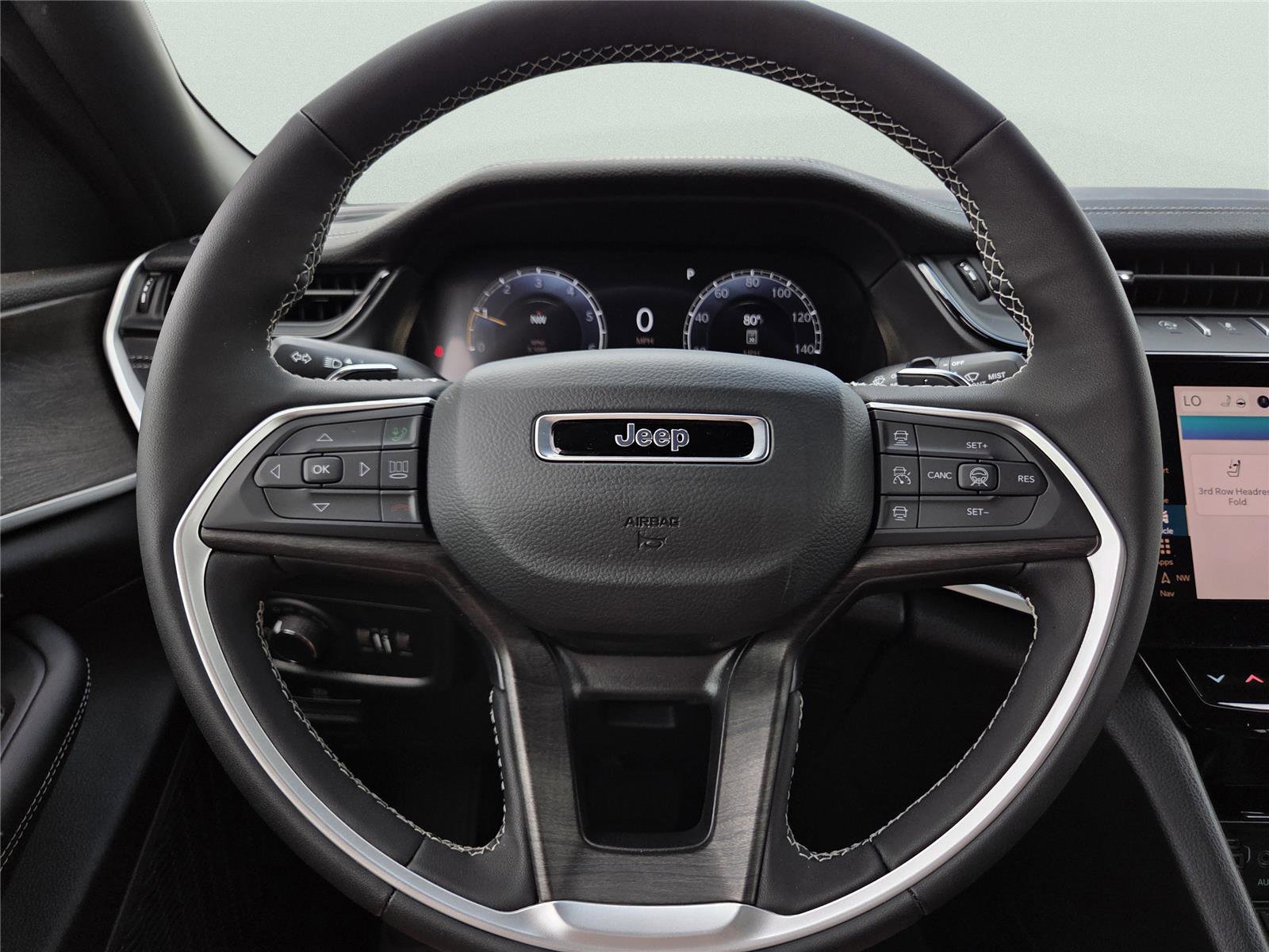 New 2026 Jeep Grand Cherokee L 2WD image 28
