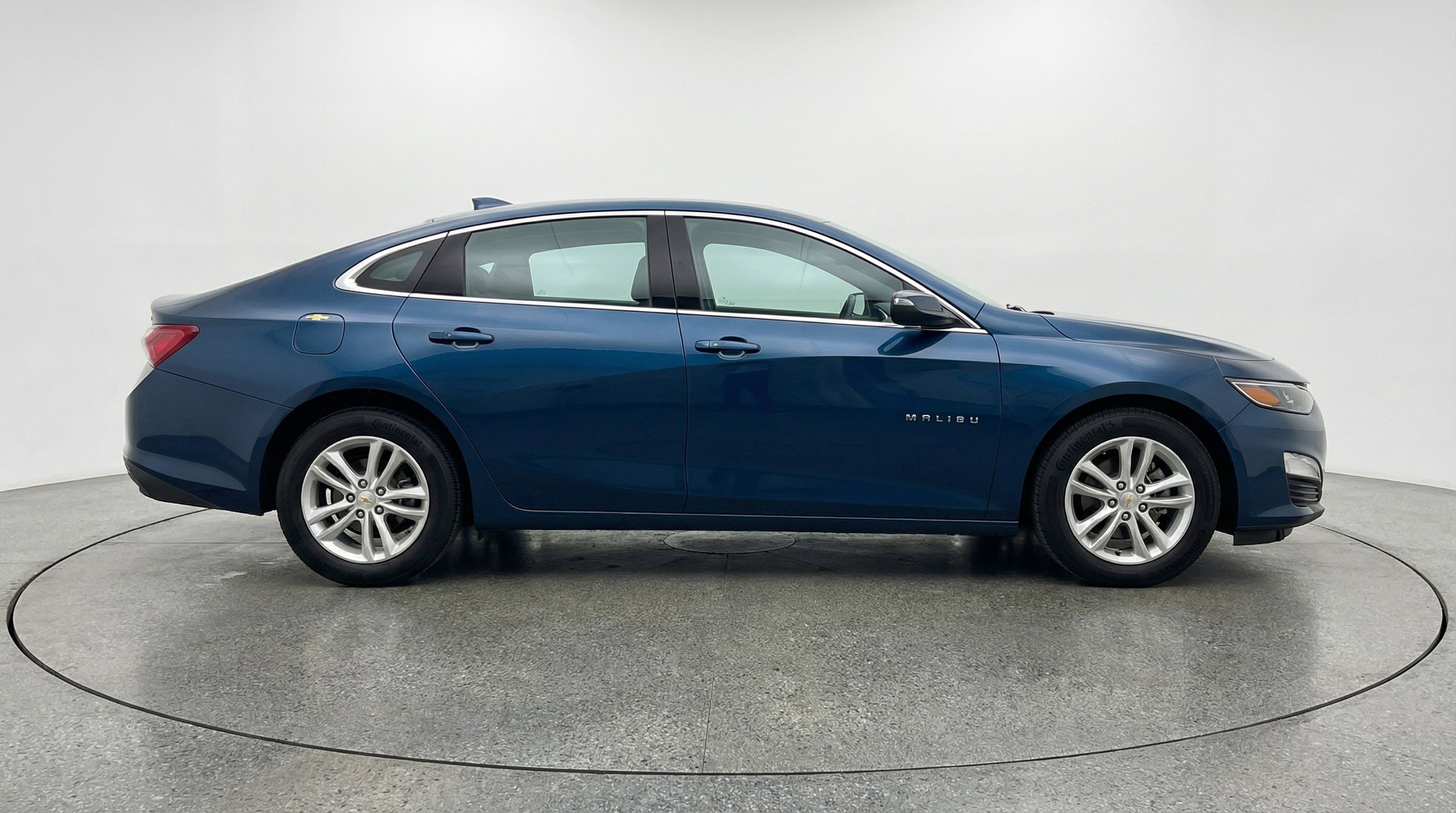 Used 2024 Chevrolet Malibu LT image 11