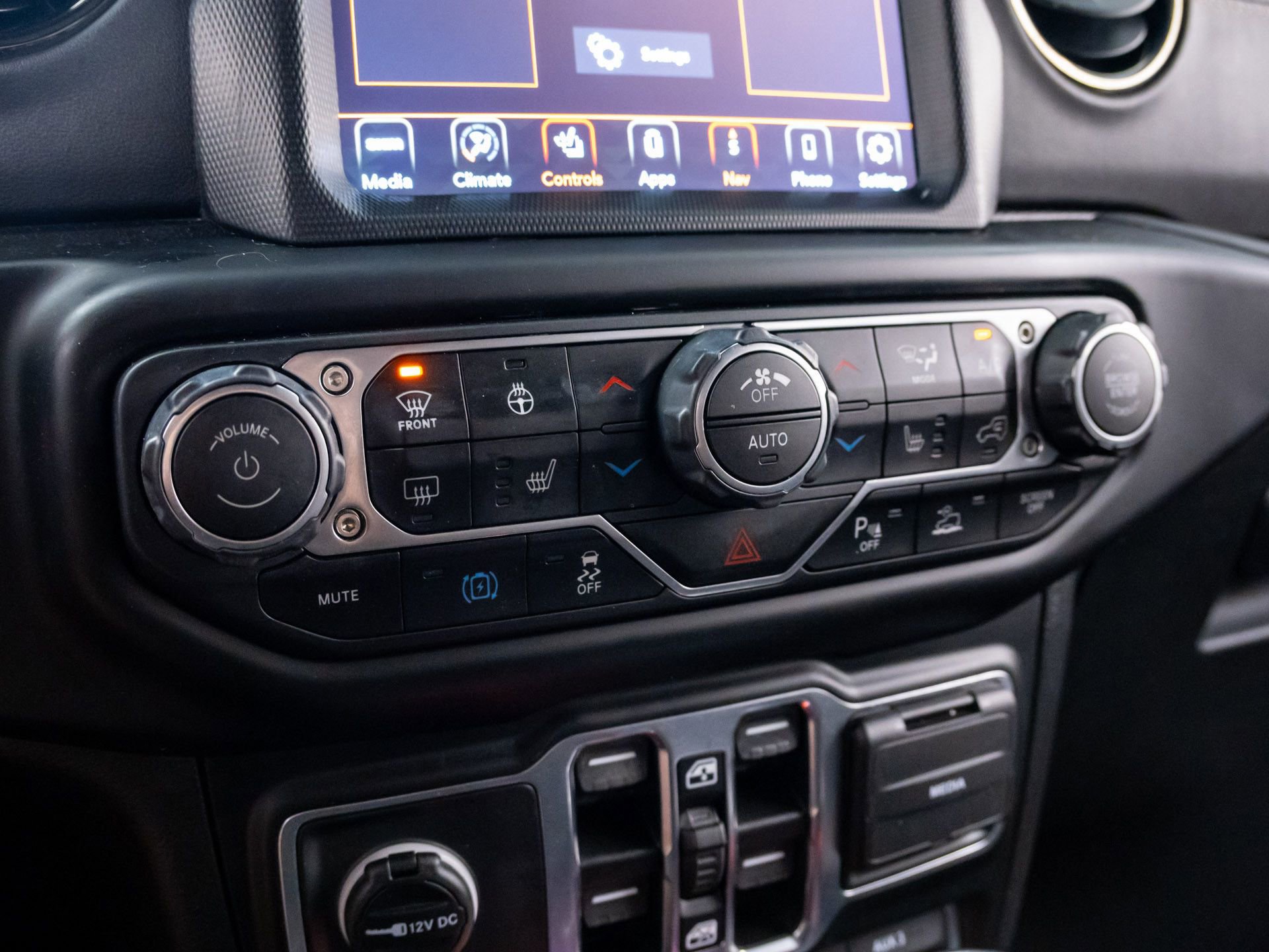 Used 2021 Jeep Wrangler Unlimited Sahara image 26