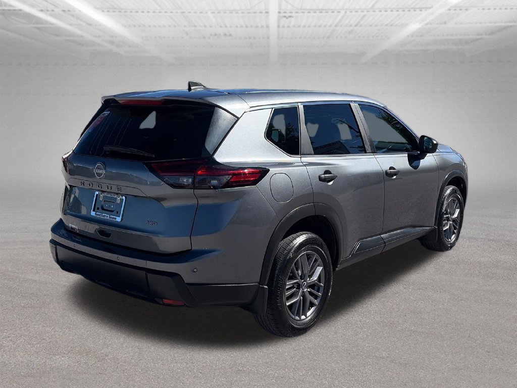 Used 2024 Nissan Rogue S AWD/4WD image 6