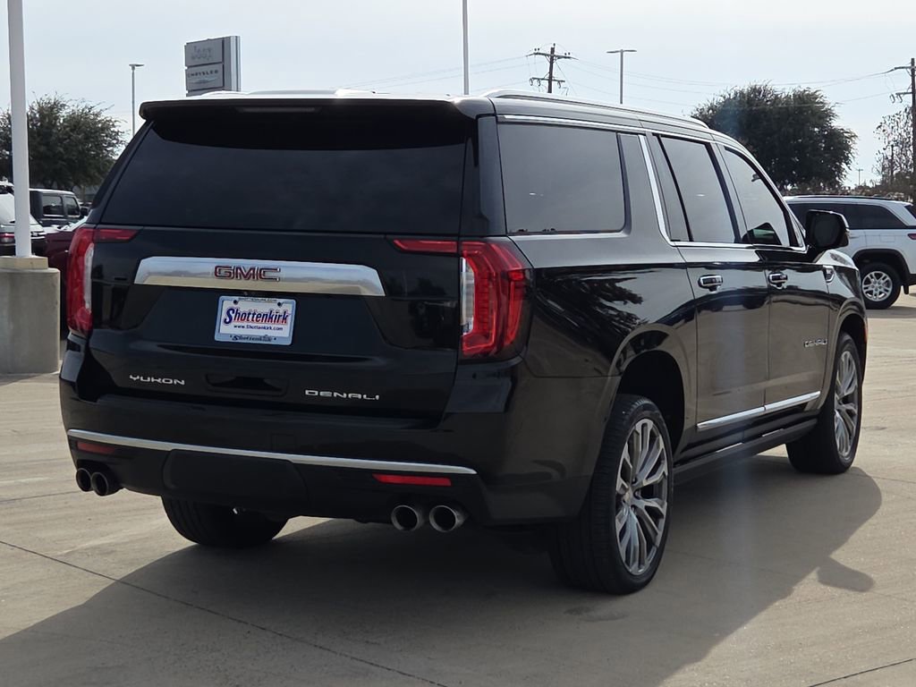 Used 2021 GMC Yukon XL Denali w/ Denali Premium Package RWD image 8