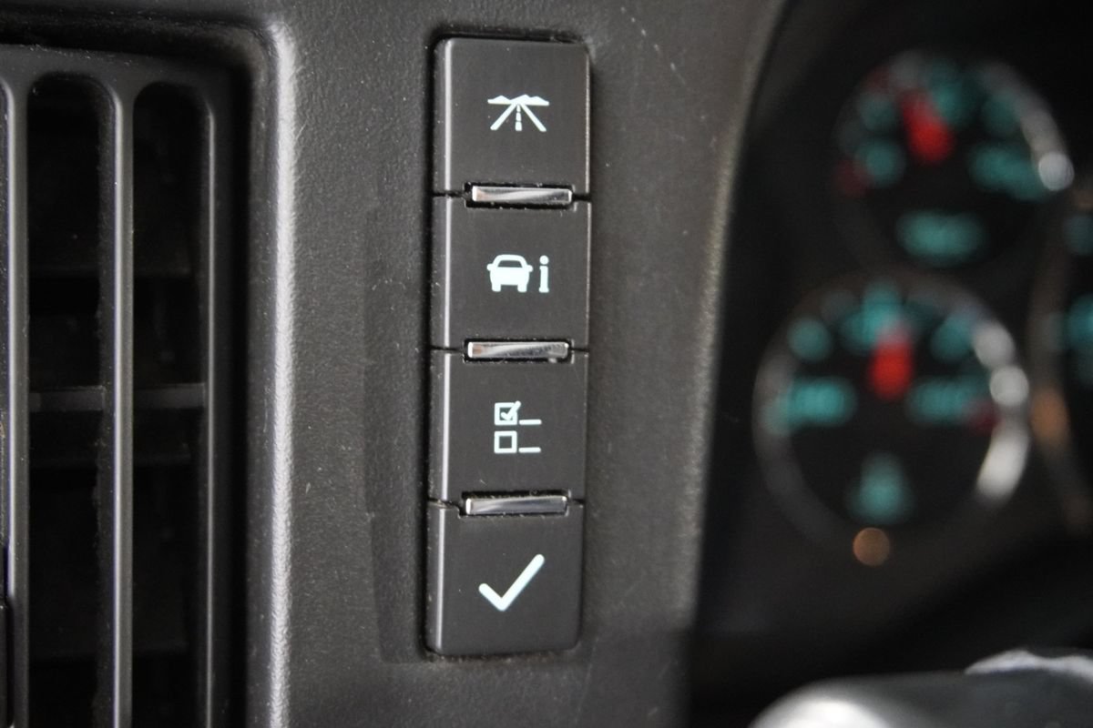 Used 2014 Chevrolet Express 3500 Extended RWD image 13