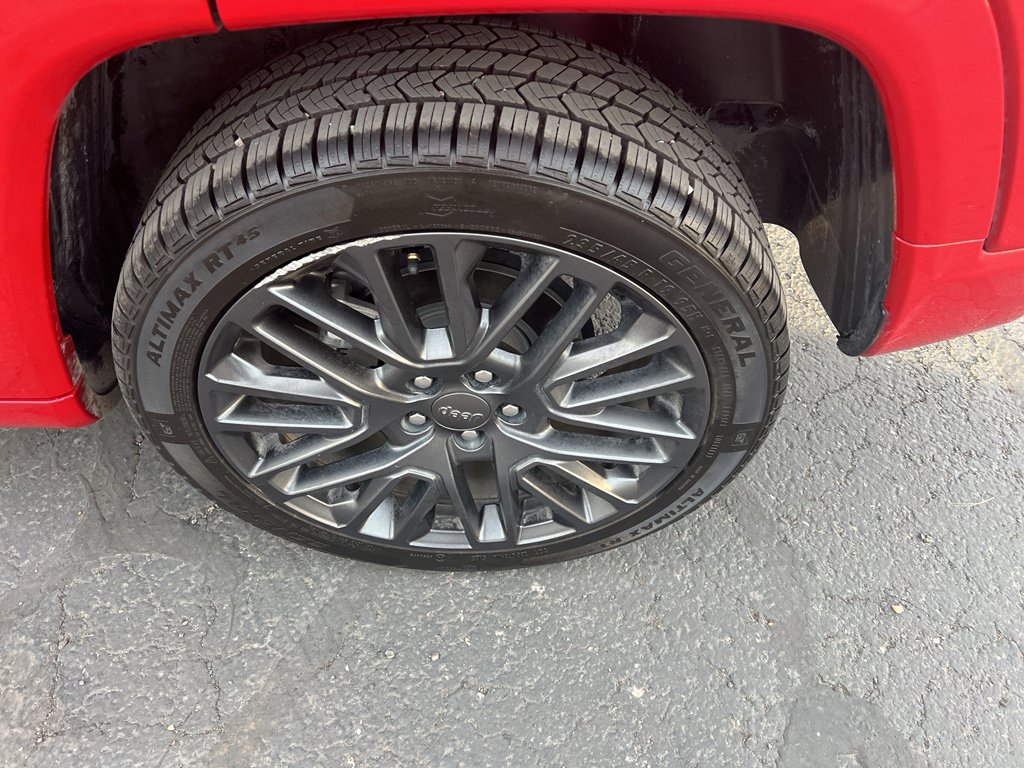 Used 2022 Jeep Compass Limited w/ (RED) Package image 6